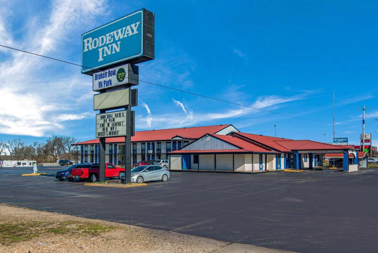 Rodeway Inn Broken Bow-Hochatown Exterior photo